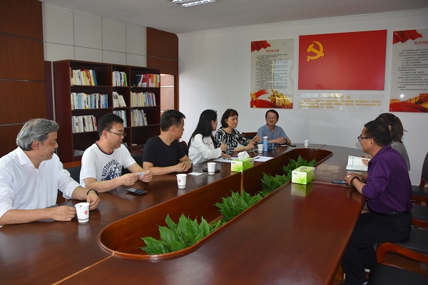 上海七寶古鎮考察團一行來(lái)老街文旅公司考察交流